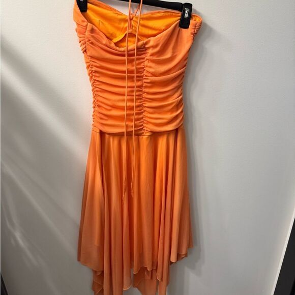 Elegant Orange Halter Dress - Picture 3 of 5